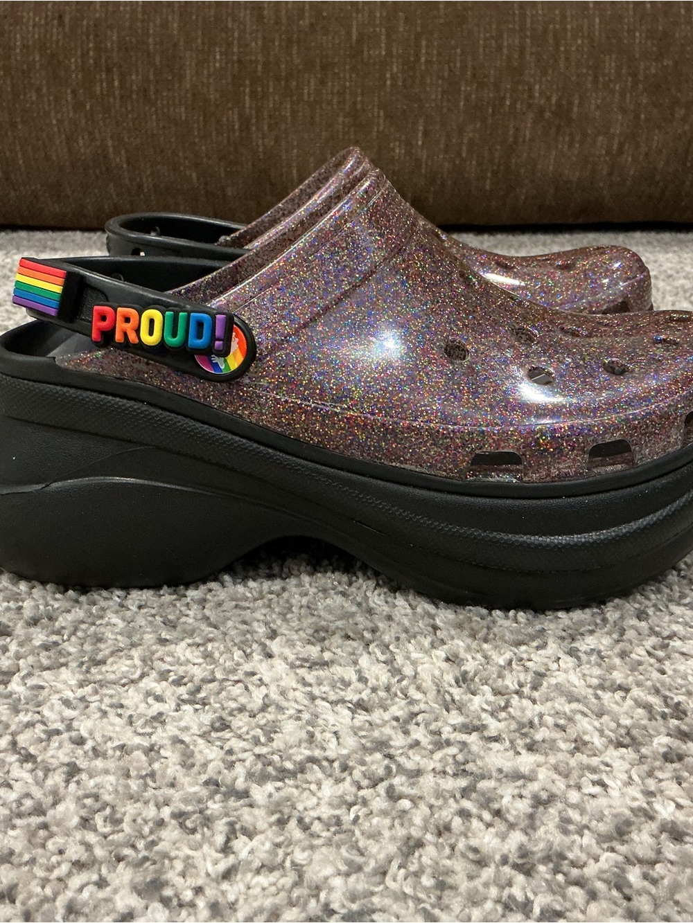NWT Crocs Bae Glitter Women’s Pride Clogs / Shoes Sz 8